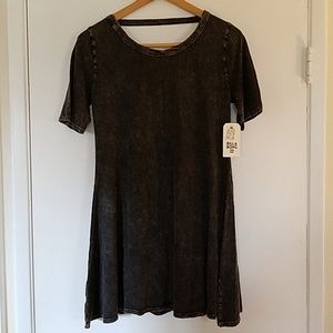 Billabong short sleeved skater dress